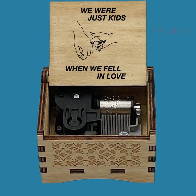 Perfect Song Classic Music Box - Gracias Collectibles